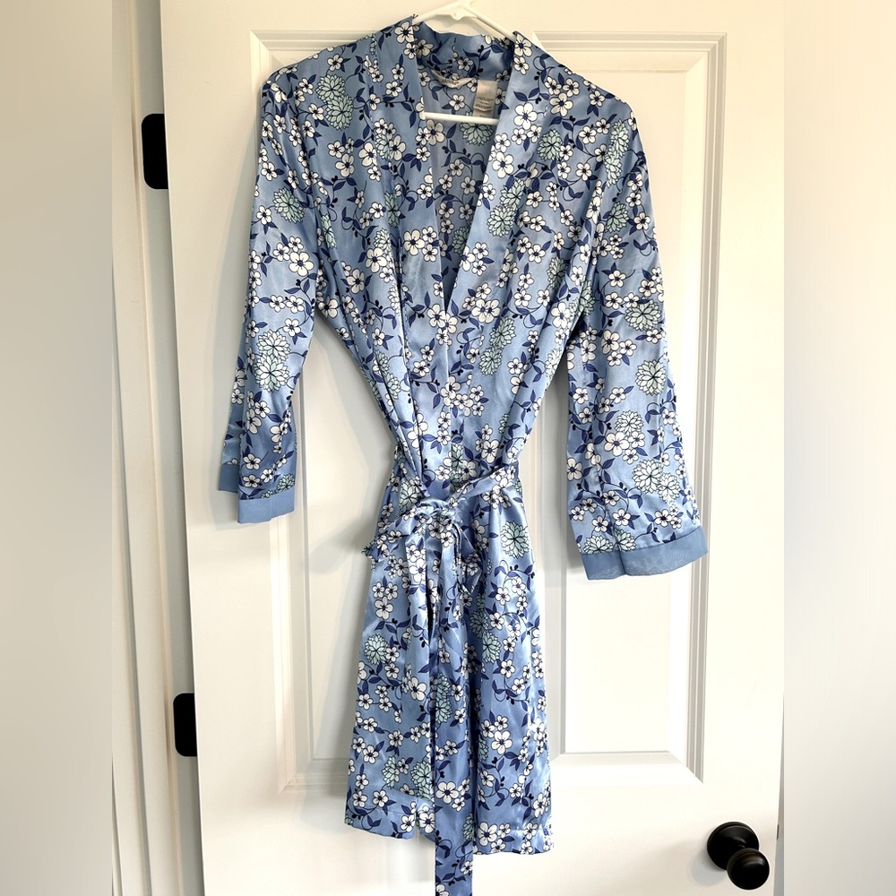 Women’s Bathrobe, Size Small